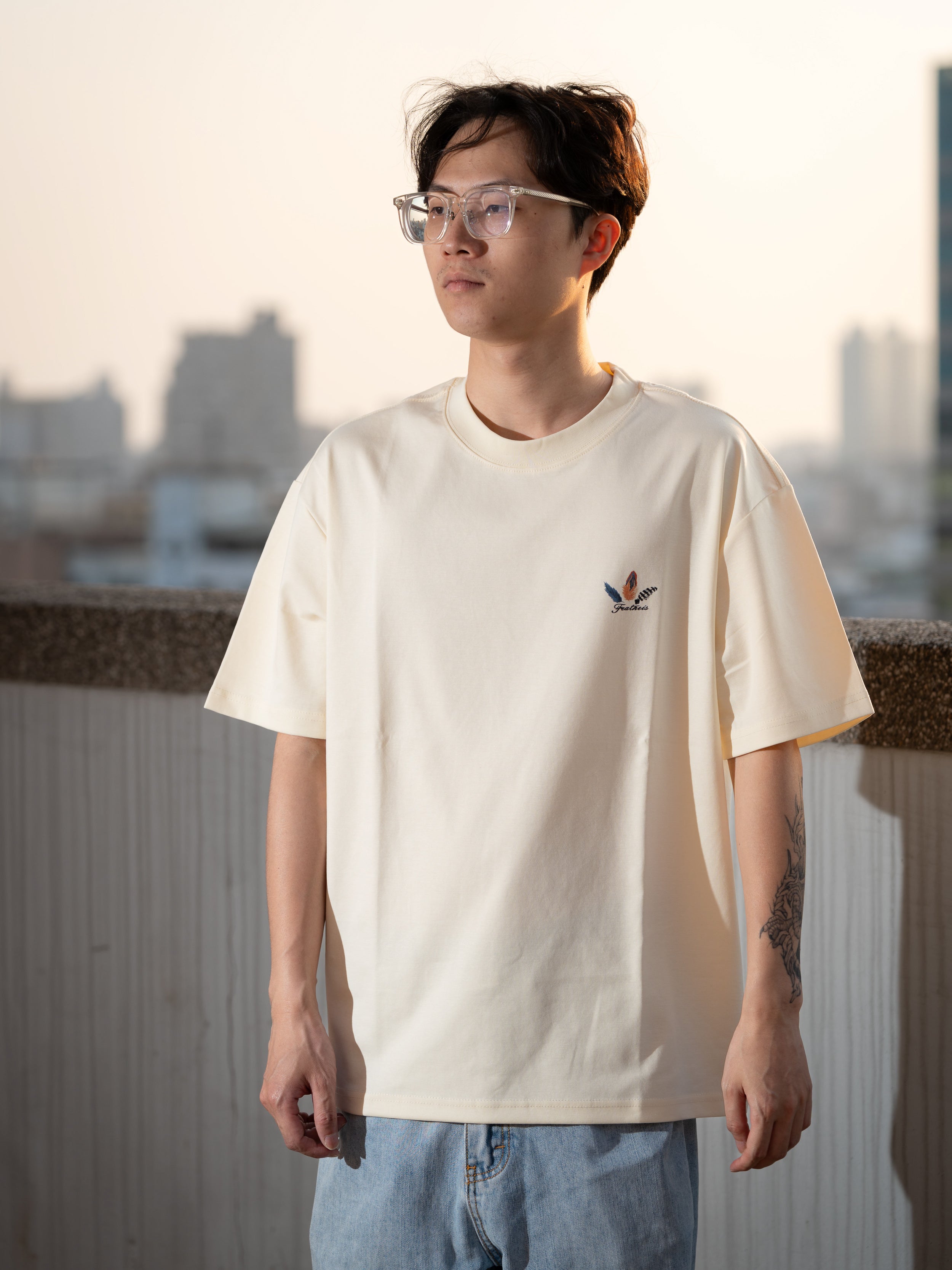 彩羽印花T恤 厚磅寬鬆版型