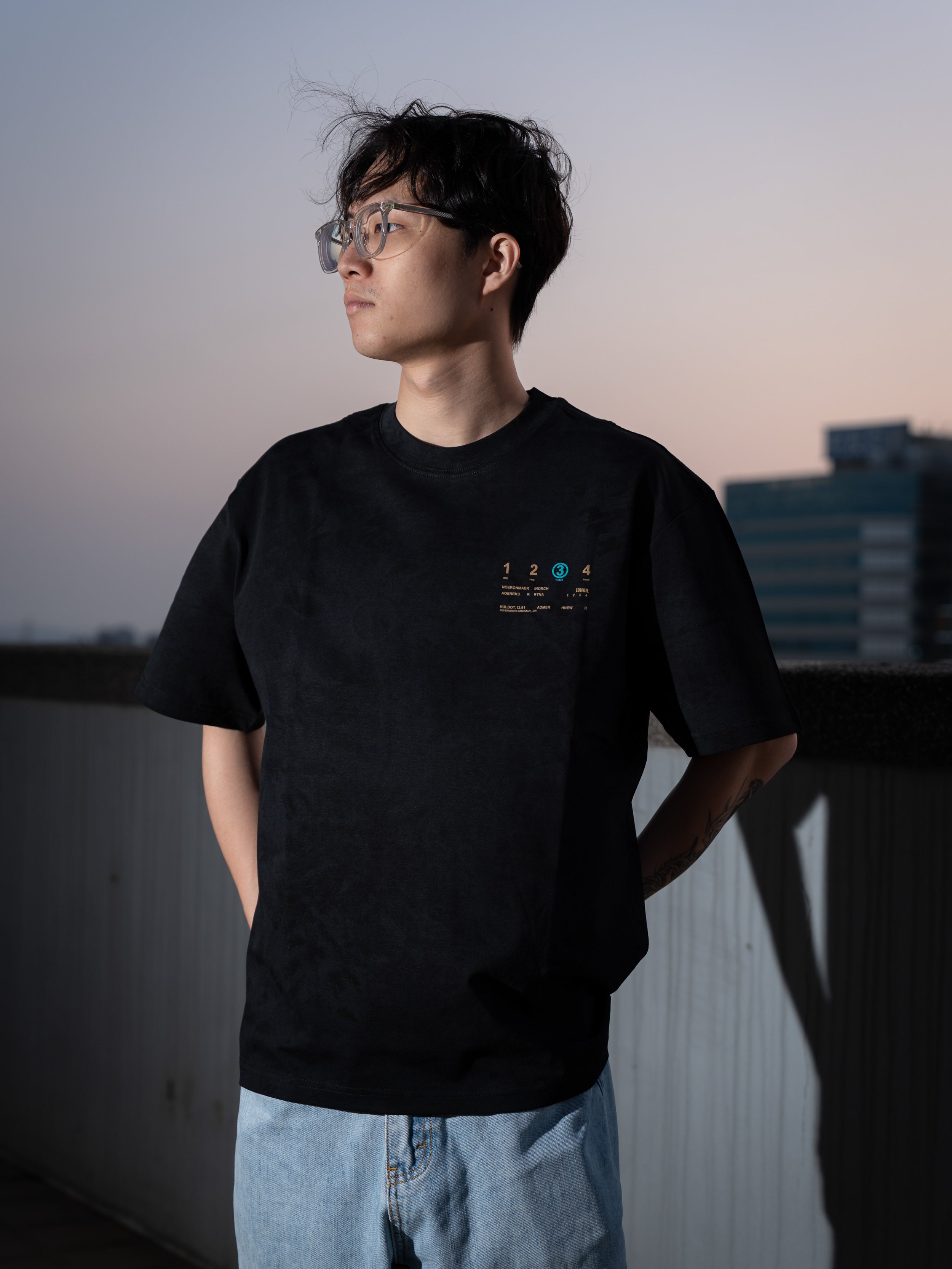 數字印花T恤 厚磅寬鬆版型